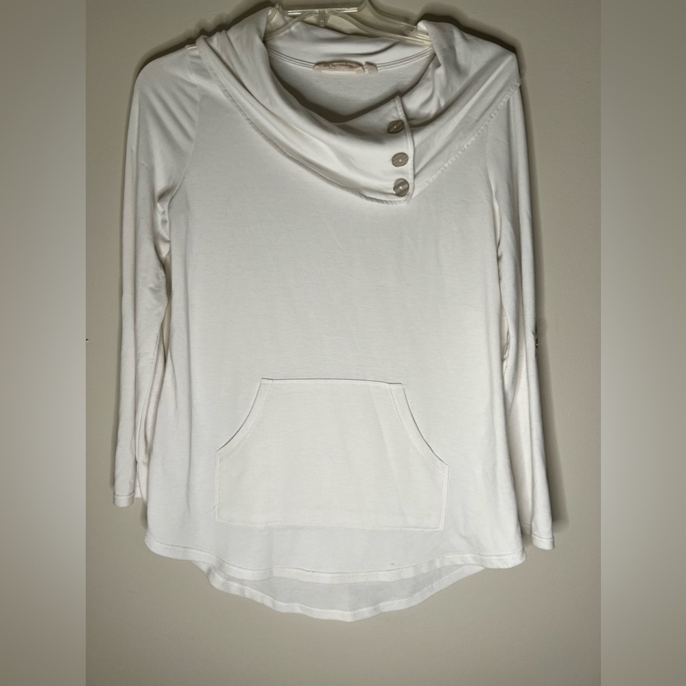 Soft Surrounding cream color tunic top size small